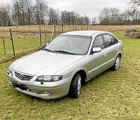 Mazda 626 2.0 Halvkombi