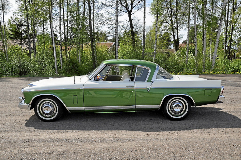 Studebaker Golden Hawk 