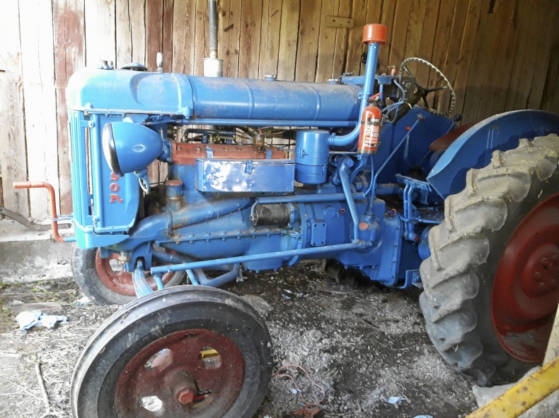 Fordson Höglund e2760