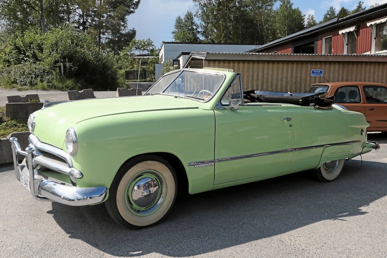 Ford Custom Convertible