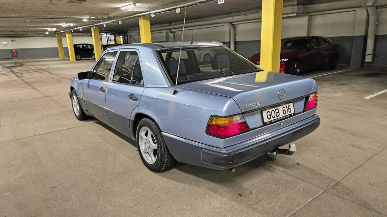 Mercedes-Benz 200 E w124