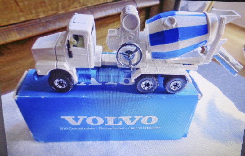 VOLVO