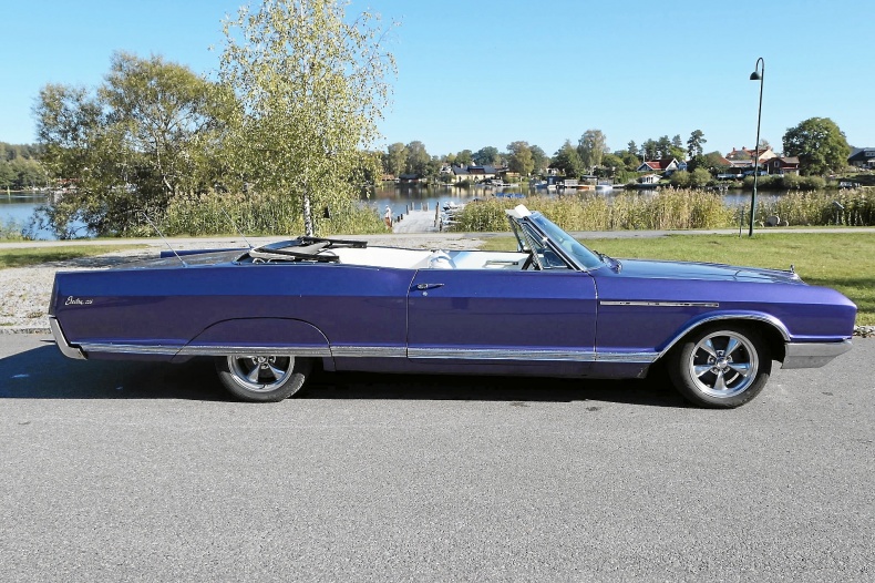 Buick Electra 225 Custom Convertible