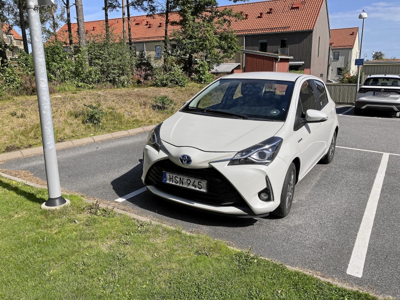 Toyota Yaris 2017 Hybrid