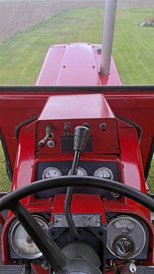 International Harvester 966