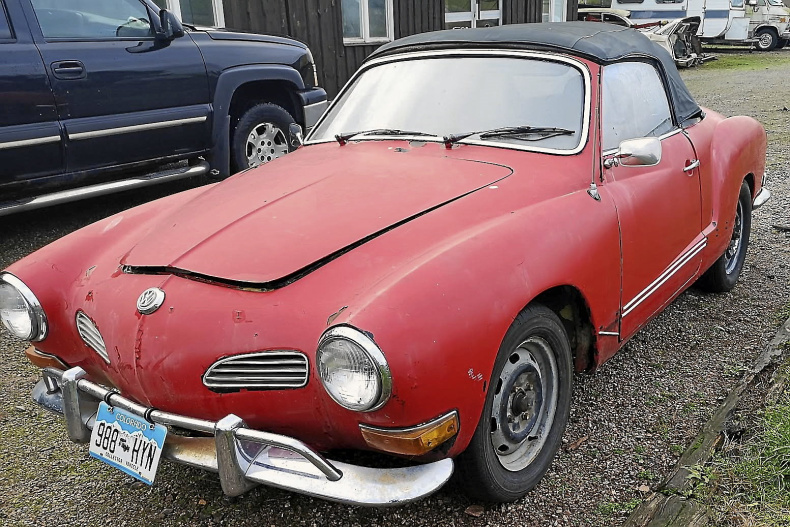 VW Karmann Ghia cabriolet