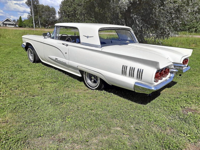 Ford Thunderbird Coupe