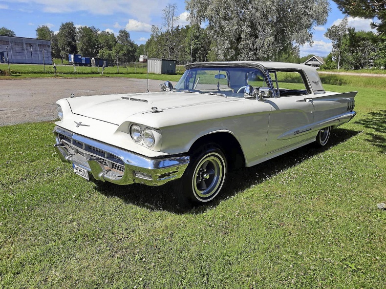 Ford Thunderbird Coupe