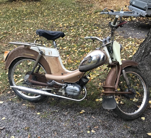 DBS moped