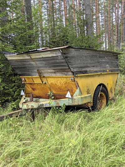 Självtippande kärra