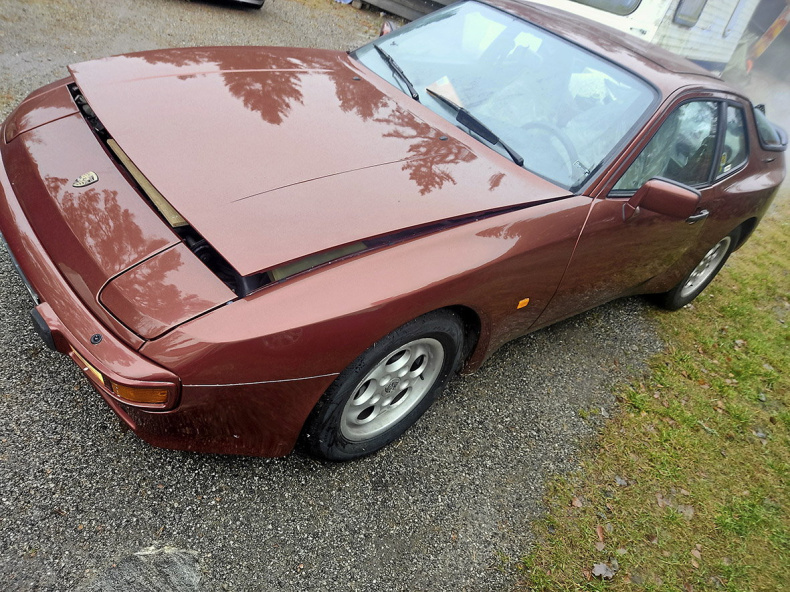 Porsche  944 coupe targa