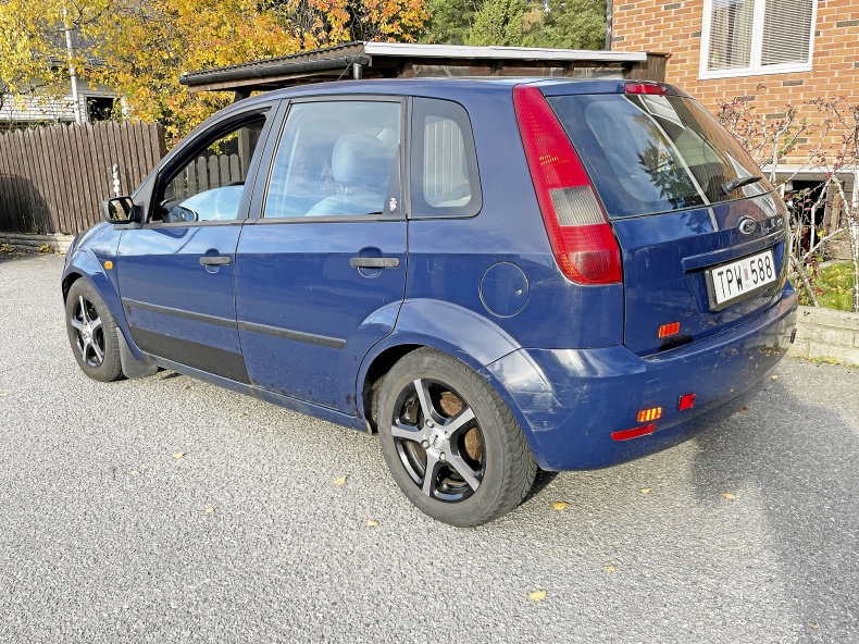 Ford Fiesta Ghia 1,6