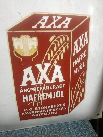 Emaljskylt AXA 