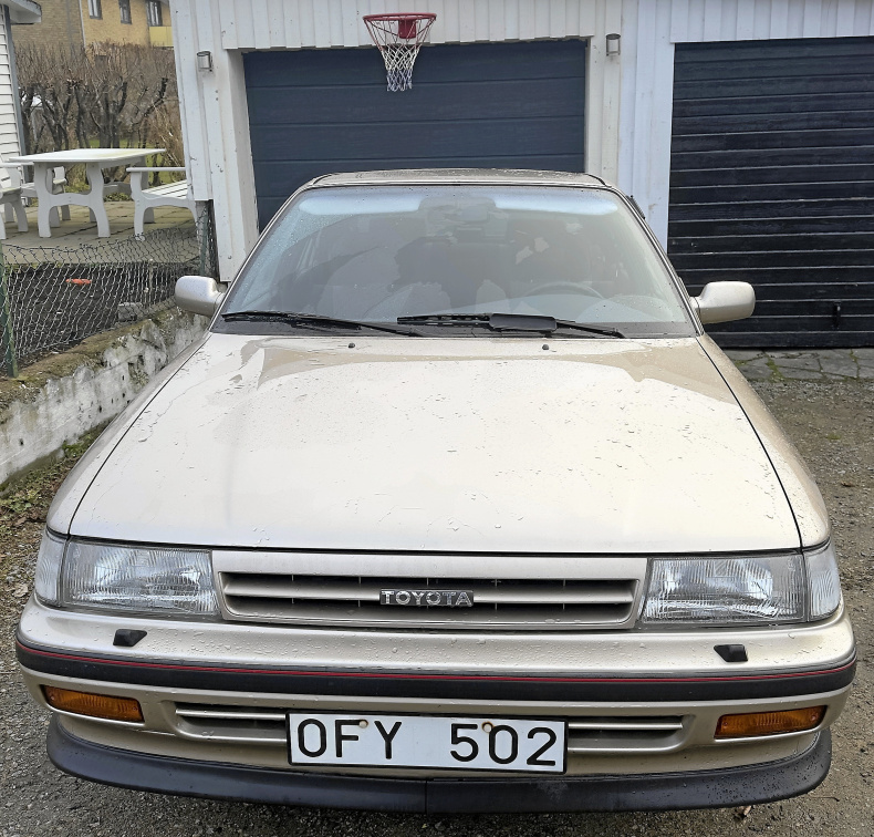 Toyota Carina Liftback 2.0